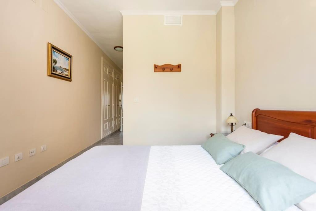 Playa De Alamos-playamar Malaga. Apartment *