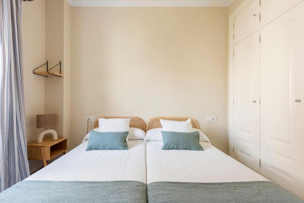 Apartment Playa De Alamos-playamar Malaga. *